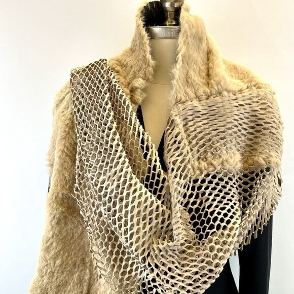 CLAUDIO CUTULI CULT CALCIDE Tan Laser Cut Leather and Rabbit Fur Scarf - Picture 1 of 9